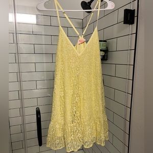 SOLD NWT Showpo Pastel Yellow Mini Shift Dress